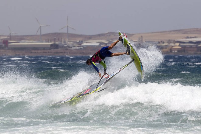 Gioter from Fernandez -  PWA Pozo World Cup 2012 ©  John Carter / PWA http://www.pwaworldtour.com